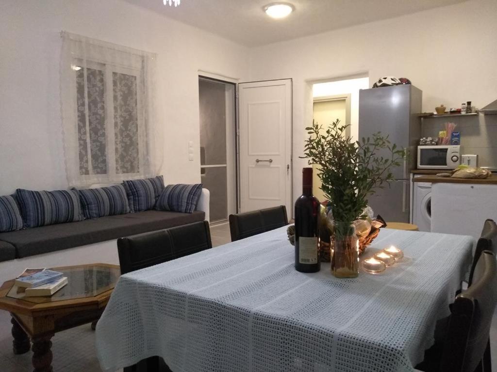 Sea Breeze Villa Lakhania Ngoại thất bức ảnh