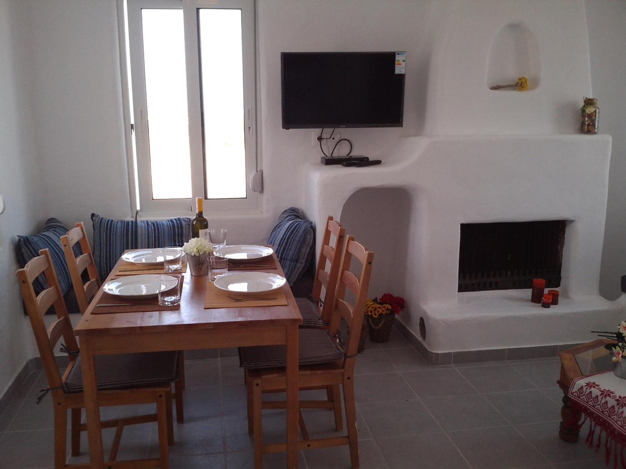 Sea Breeze Villa Lakhania Phòng bức ảnh